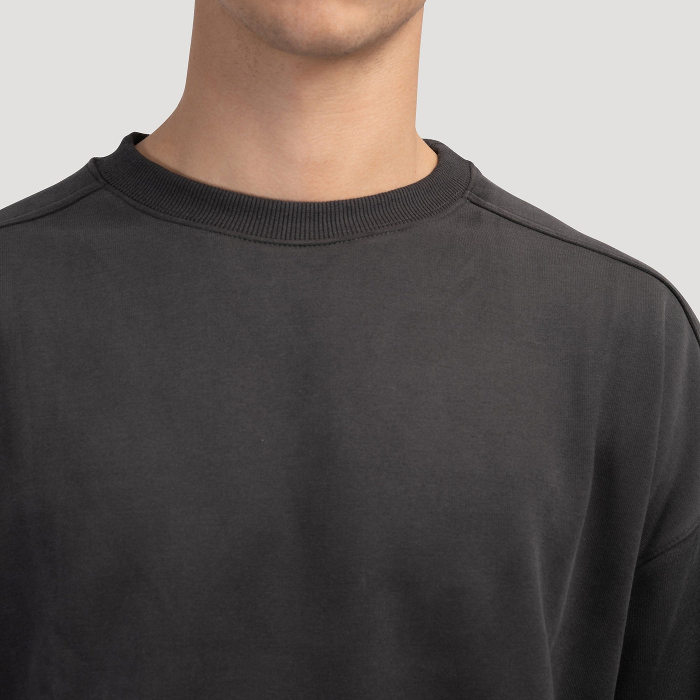 RELAXED CREWNECK